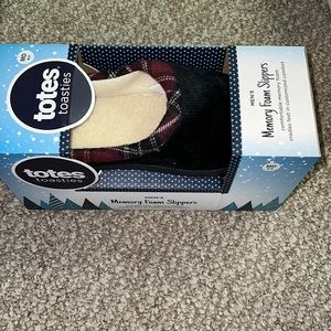 NIB Totes Toasties Memory Foam Black Cord Plaid Slippers Medium (8-9)